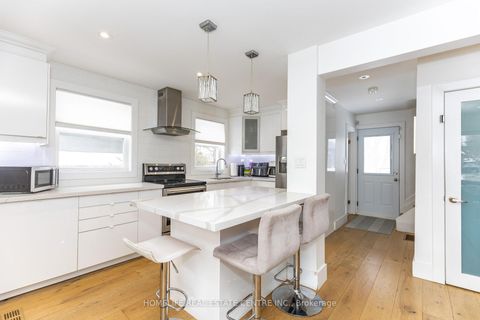 Photo 16 at 172 Calvington Drive, CFB, Toronto