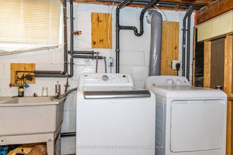 Photo 33 at 172 Calvington Drive, CFB, Toronto