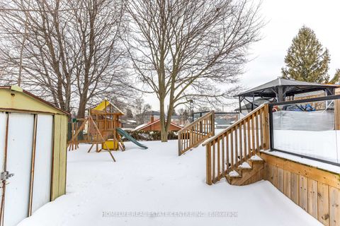 Photo 34 at 172 Calvington Drive, CFB, Toronto