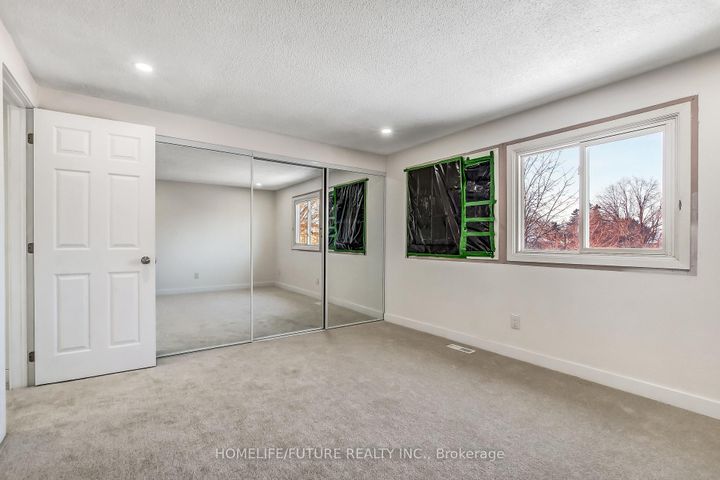 Photo 11 at 9 - 5610 Montevideo Road, Meadowvale, Mississauga