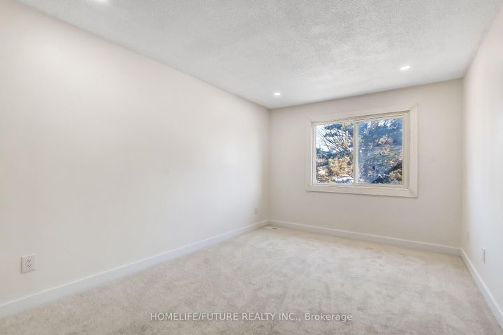 Photo 14 at 9 - 5610 Montevideo Road, Meadowvale, Mississauga