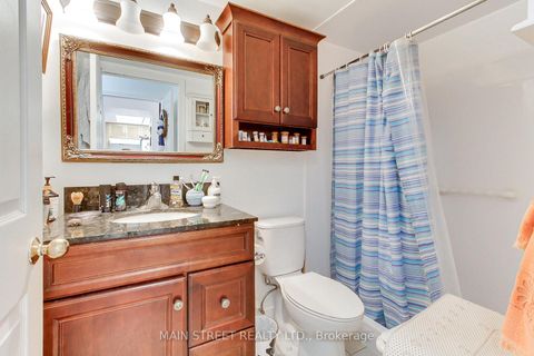 Photo 9 at 211 - 270 Davis Drive, Central Newmarket, Newmarket