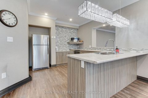 Photo 15 at 211 - 270 Davis Drive, Central Newmarket, Newmarket