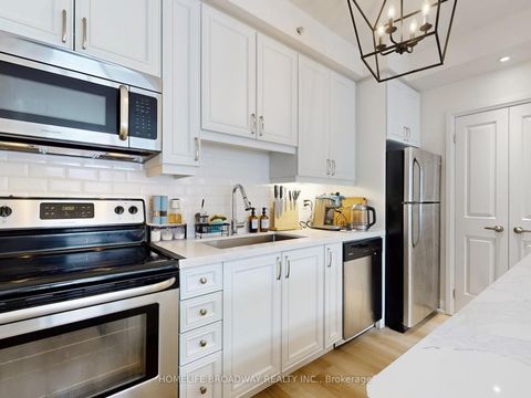 Photo 11 at 112 - 24 Woodstream Boulevard, Vaughan Grove, Vaughan