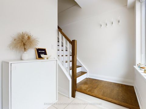 Photo 16 at 112 - 24 Woodstream Boulevard, Vaughan Grove, Vaughan