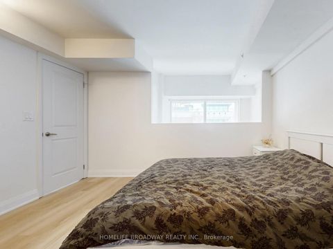 Photo 19 at 112 - 24 Woodstream Boulevard, Vaughan Grove, Vaughan