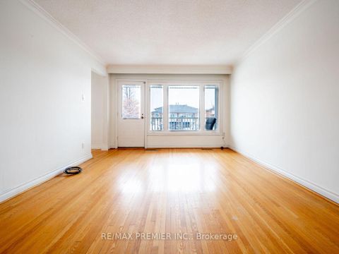 Photo 10 at 17 Cabana Drive, Humber Summit, Toronto