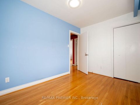 Photo 15 at 17 Cabana Drive, Humber Summit, Toronto