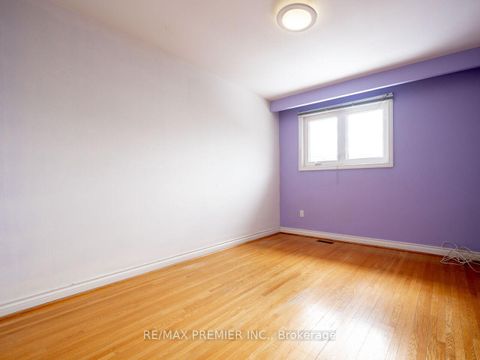 Photo 18 at 17 Cabana Drive, Humber Summit, Toronto