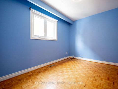 Photo 23 at 17 Cabana Drive, Humber Summit, Toronto