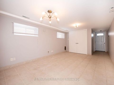 Photo 26 at 17 Cabana Drive, Humber Summit, Toronto