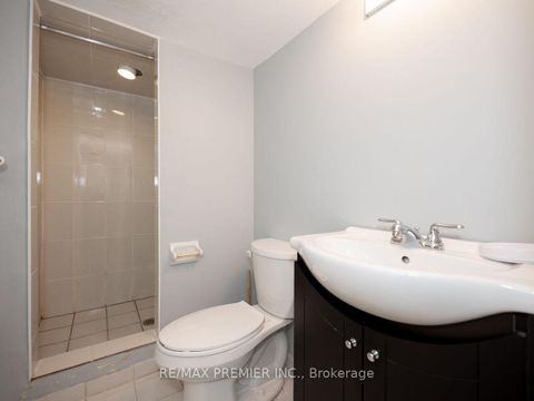 Photo 34 at 17 Cabana Drive, Humber Summit, Toronto