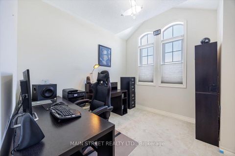 Photo 13 at 27 Radial Drive, Rural Aurora, Aurora