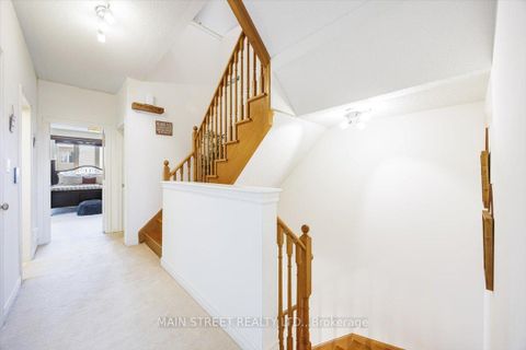 Photo 14 at 27 Radial Drive, Rural Aurora, Aurora