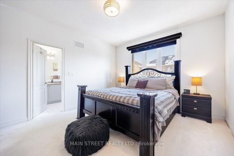 Photo 17 at 27 Radial Drive, Rural Aurora, Aurora