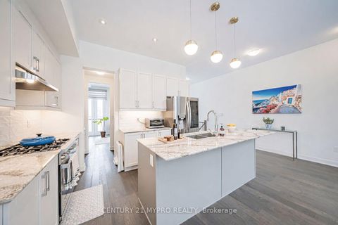 Photo 10 at 15 Howick Lane, South Richvale, Richmond Hill