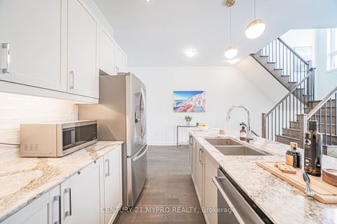 Photo 11 at 15 Howick Lane, South Richvale, Richmond Hill