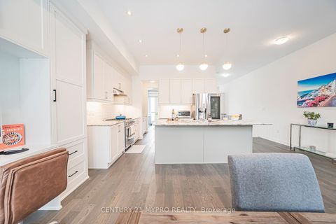 Photo 16 at 15 Howick Lane, South Richvale, Richmond Hill