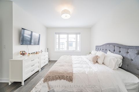 Photo 28 at 15 Howick Lane, South Richvale, Richmond Hill