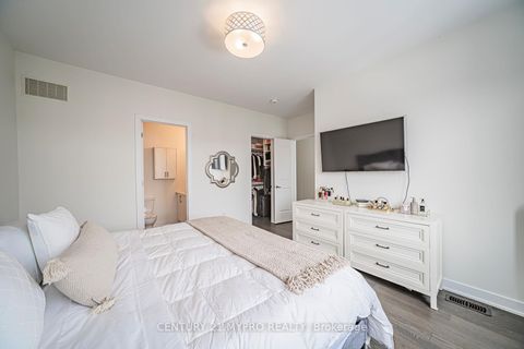 Photo 30 at 15 Howick Lane, South Richvale, Richmond Hill