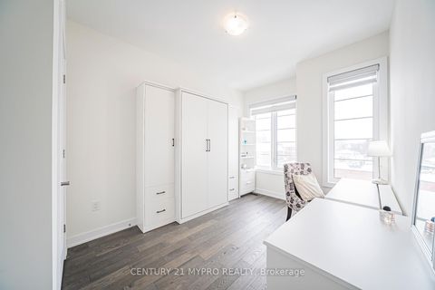 Photo 37 at 15 Howick Lane, South Richvale, Richmond Hill