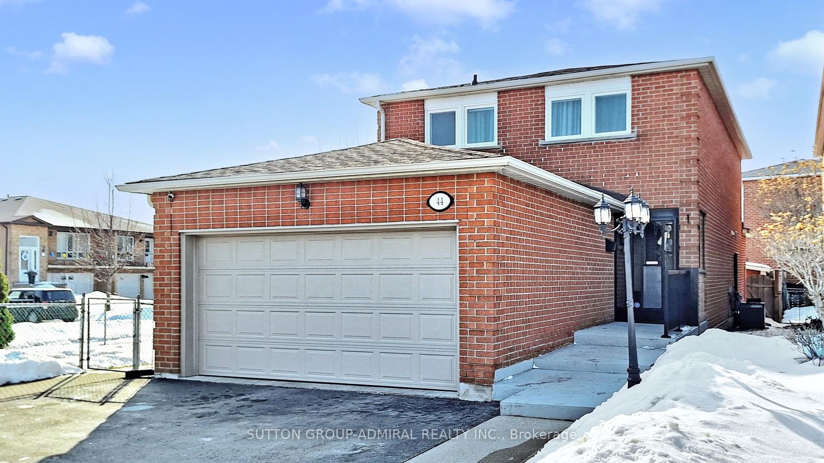 44 Birch Meadow Outlook, East Woodbridge, Vaughan photo number 2