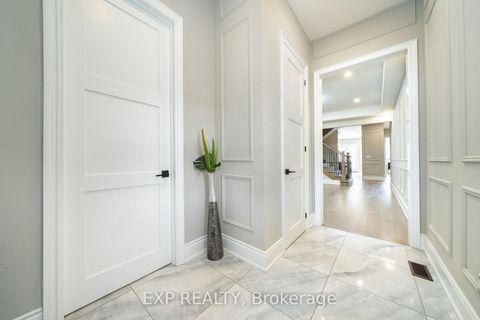 Photo 4 at 164 Milky Way Drive, Observatory, Richmond Hill