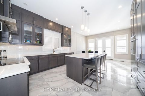 Photo 10 at 164 Milky Way Drive, Observatory, Richmond Hill