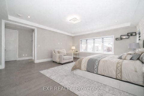 Photo 24 at 164 Milky Way Drive, Observatory, Richmond Hill