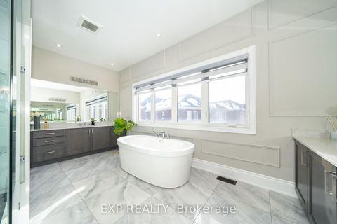 Photo 26 at 164 Milky Way Drive, Observatory, Richmond Hill