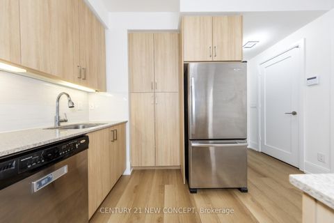 Photo 5 at 619 - 70 Roehampton Avenue, Mount Pleasant West, Toronto