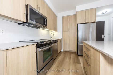 Photo 6 at 619 - 70 Roehampton Avenue, Mount Pleasant West, Toronto