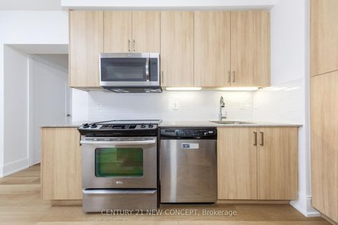 Photo 7 at 619 - 70 Roehampton Avenue, Mount Pleasant West, Toronto