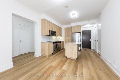 Photo 14 at 619 - 70 Roehampton Avenue, Mount Pleasant West, Toronto