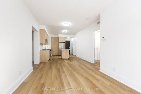 Photo 15 at 619 - 70 Roehampton Avenue, Mount Pleasant West, Toronto