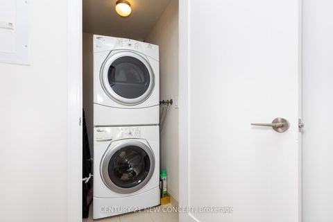 Photo 24 at 619 - 70 Roehampton Avenue, Mount Pleasant West, Toronto