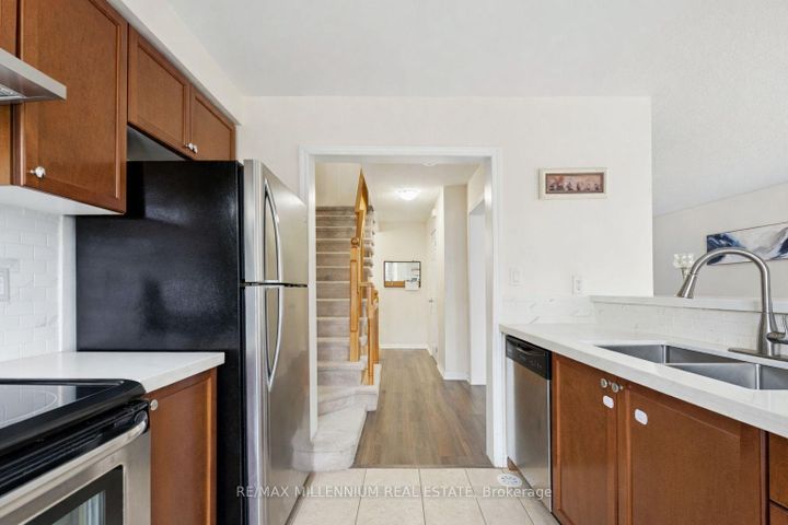 Photo 10 at 53 Colonel Frank Ching Crescent N, Fletcher's West, Brampton