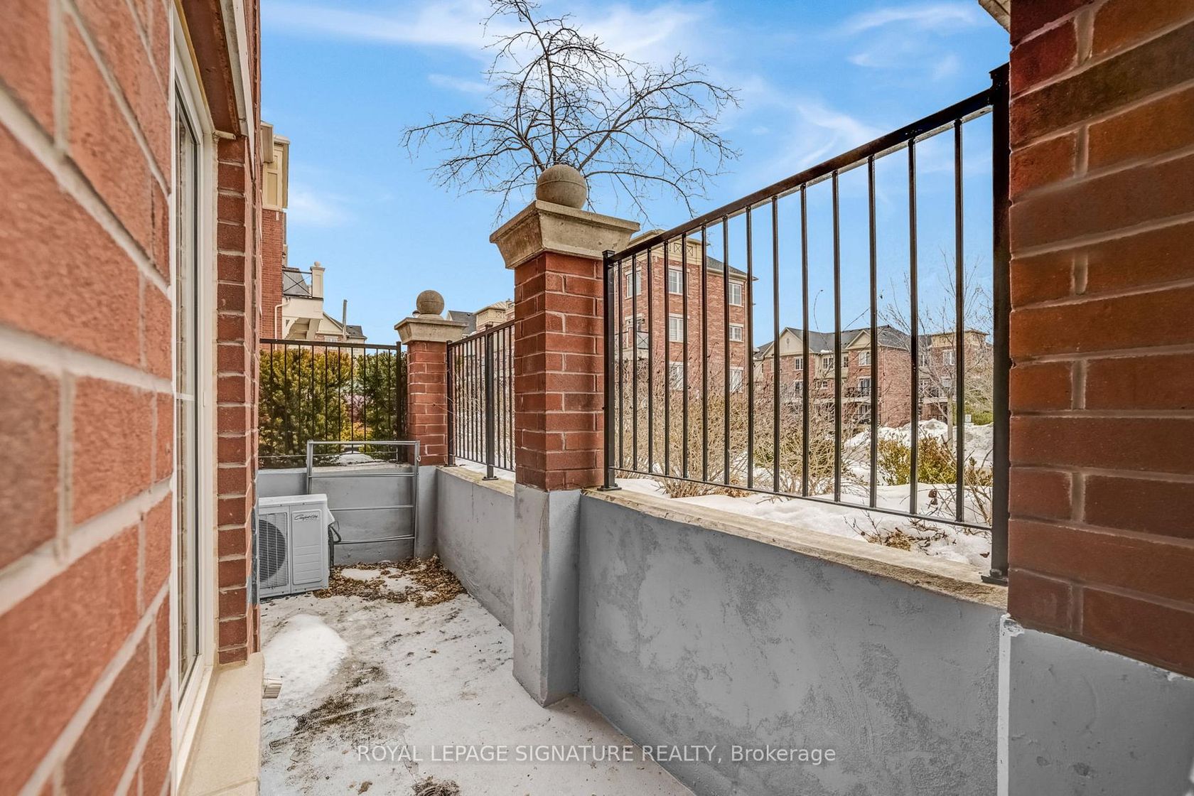 19 - 2492 Post Road, RO River Oaks, Oakville 