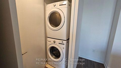 Photo 8 at 1309 - 130 River Street, Regent Park, Toronto