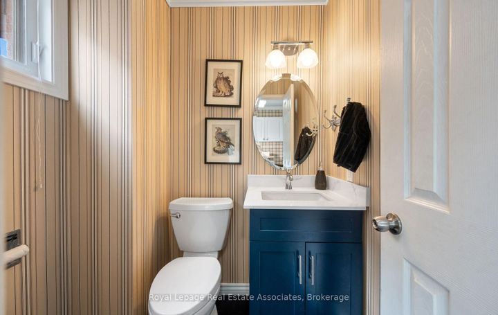 Photo 23 at 5 Vantage Circle, Streetsville, Mississauga