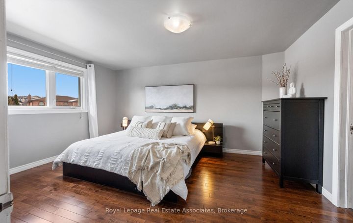 Photo 25 at 5 Vantage Circle, Streetsville, Mississauga