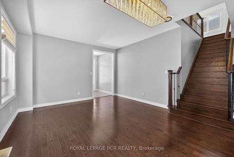 Photo 7 at 82 Lampkin Street, Sutton & Jackson's Point, Georgina