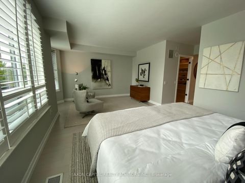 Photo 16 at 59 Mcmurrich Street, Annex, Toronto