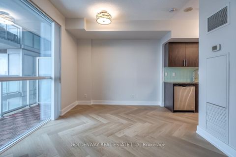 Photo 5 at 2009 - 352 Front Street W, Waterfront Communities C1, Toronto