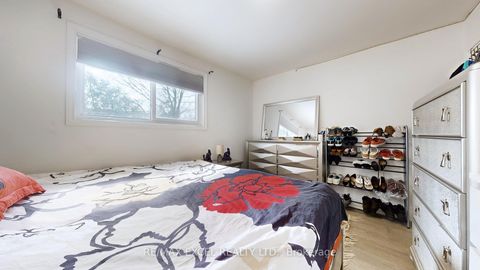 Photo 22 at 19 Clancy Drive, Don Valley Village, Toronto