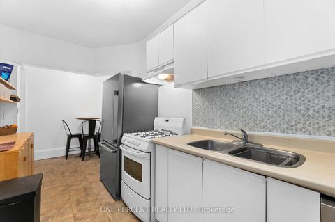 Photo 15 at 2 - 68 Kendal Avenue, Annex, Toronto