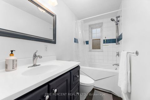 Photo 17 at 2 - 68 Kendal Avenue, Annex, Toronto