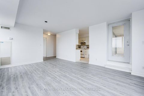 Photo 15 at 1701 - 8 Rean Drive, Bayview Village, Toronto