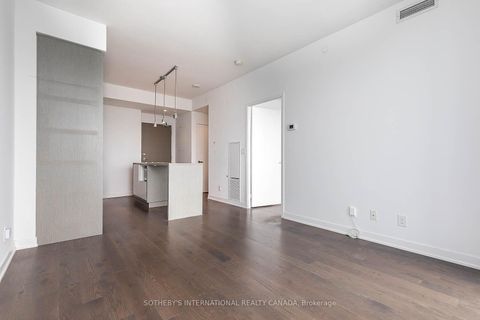 Photo 5 at 6003 - 100 Harbour Street, Waterfront Communities C1, Toronto