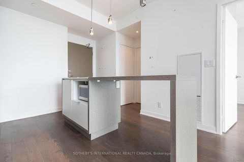 Photo 13 at 6003 - 100 Harbour Street, Waterfront Communities C1, Toronto